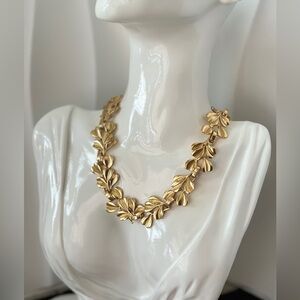 Luxury European Goddess Necklace